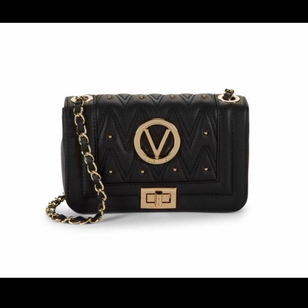 SOLD 🎉Small Valentino purse.